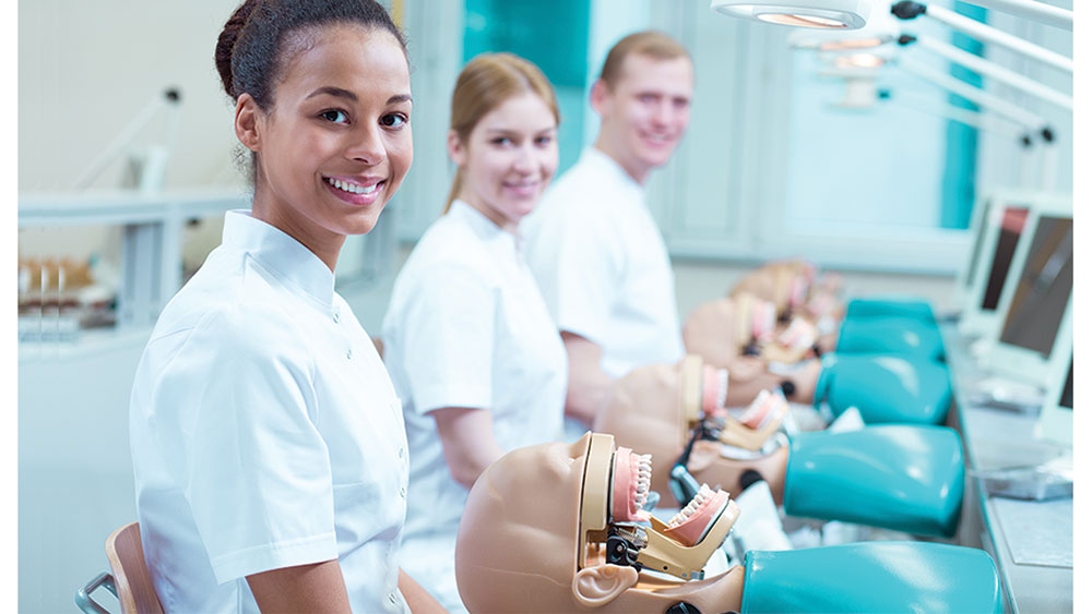 3 dentists and dummy patients