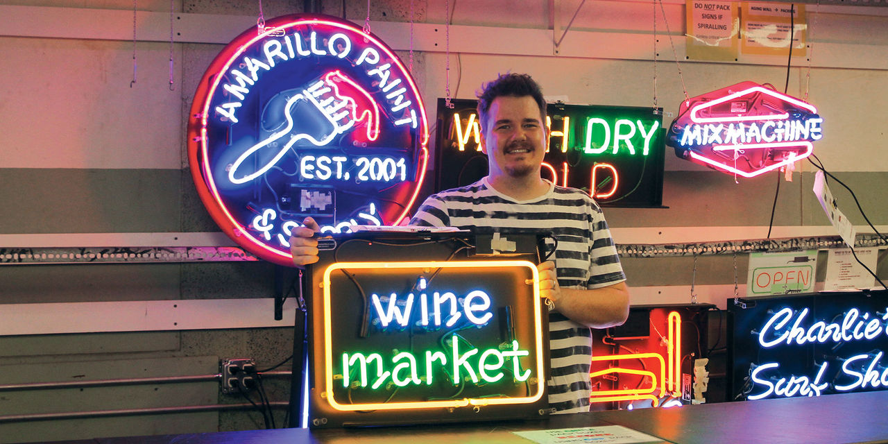 Lighting Up the Esthetic Zone Hero image