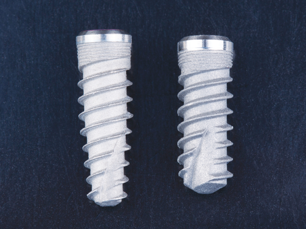 Tapered-body Hahn Tapered Implant  and parallel-body prototype