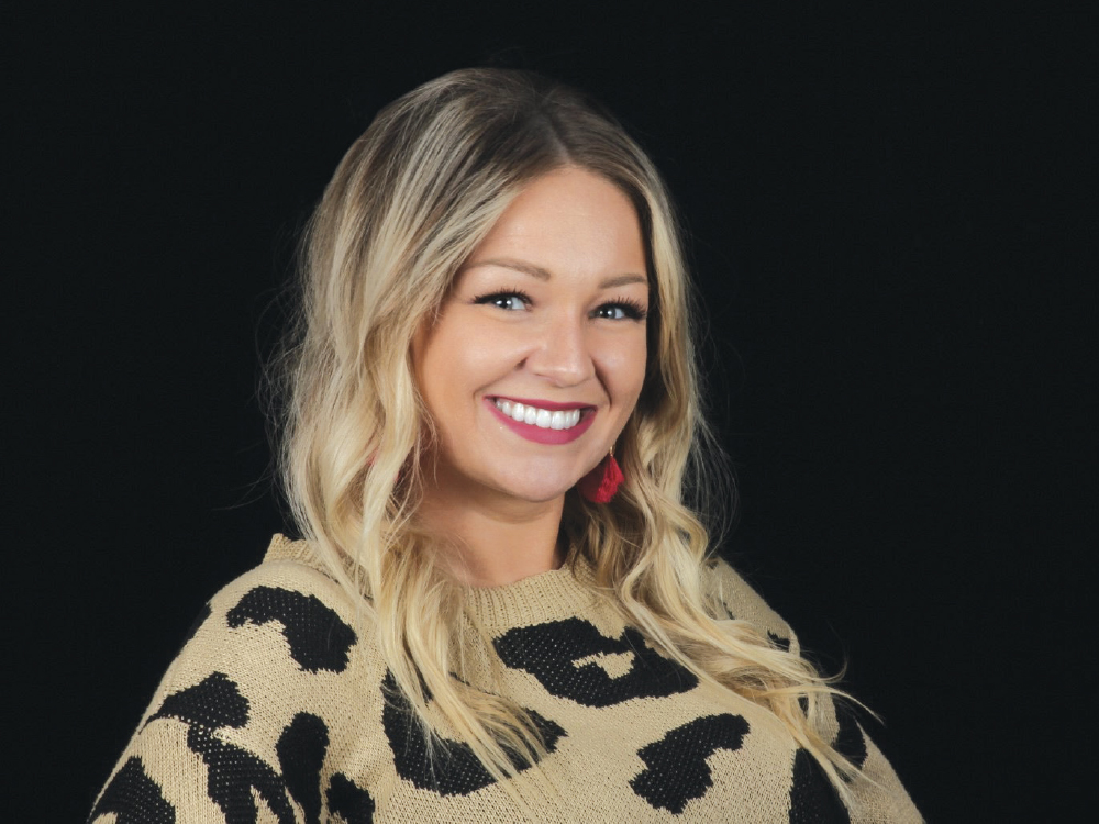 Patient's great smile after bruxzir esthetic