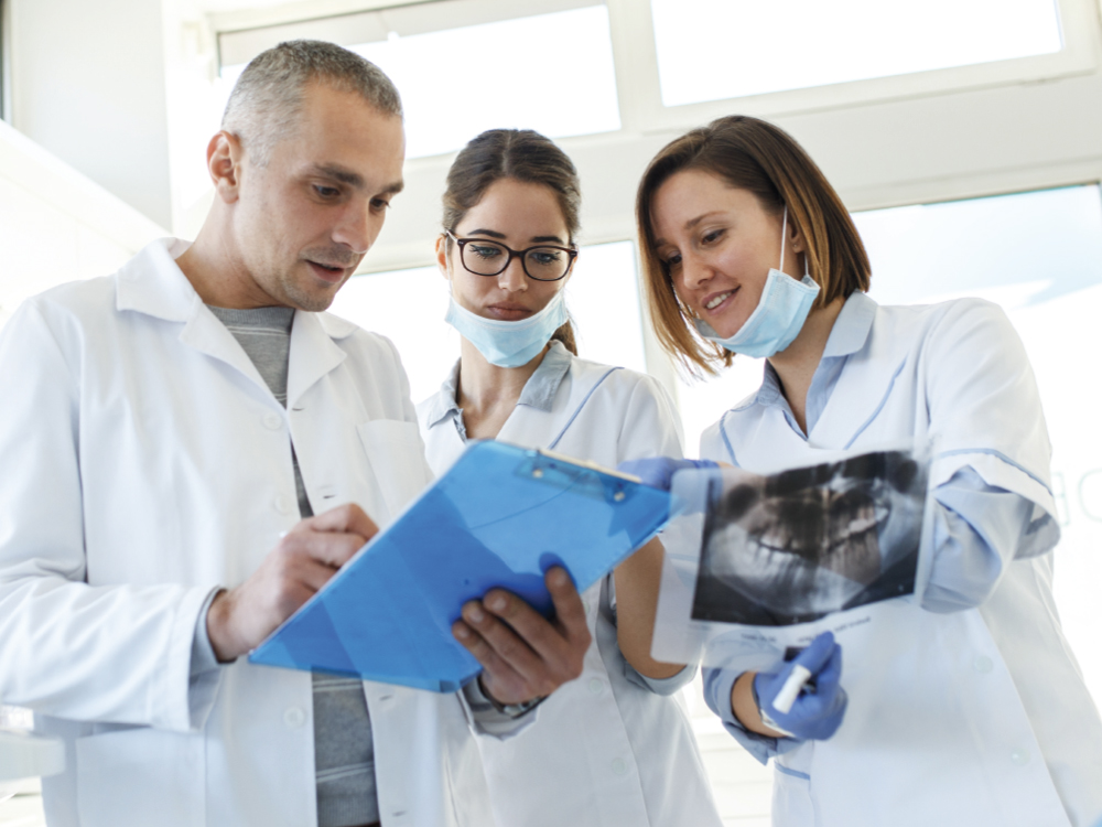 Building a Top 10% Team Roger Levin, DDS Hero Image CSMV16I2